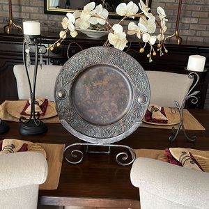Elegant Iron Decorative Plate & Stand